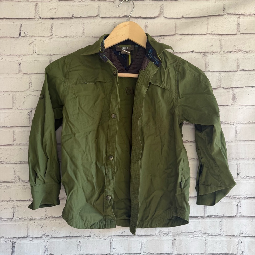 REI‎ Boys' Green Sun Shirt